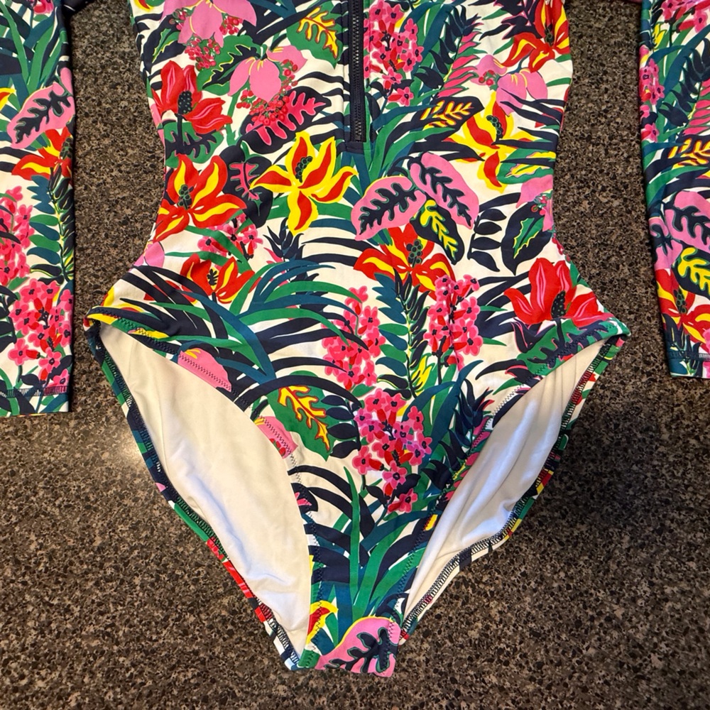 “J. CREW” Tropical Floral Long Sleeve Rash Guard Swimsuit - Picture 4 of 16